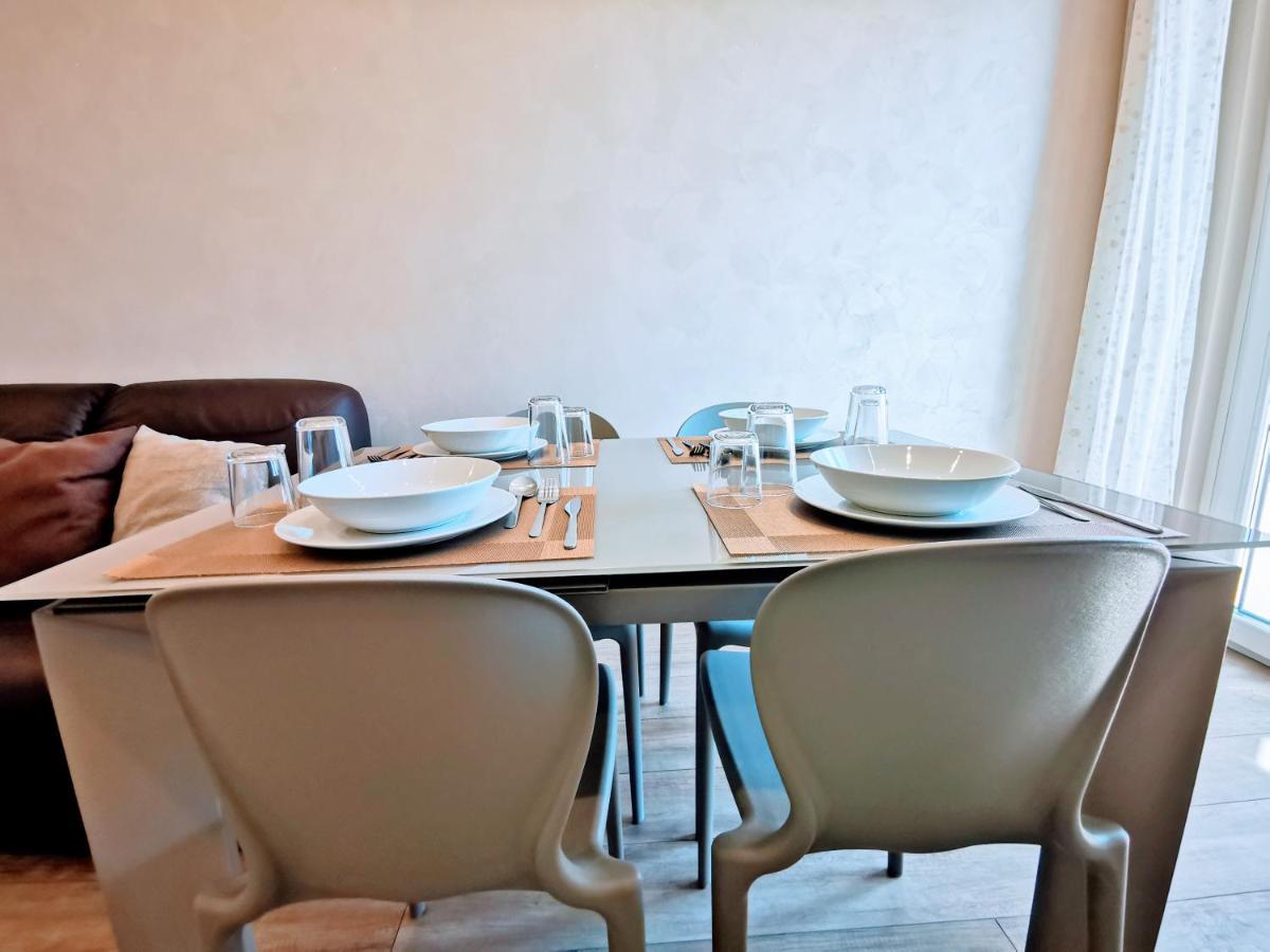 Attico Belvedere Centralissimo Vista Mare Apartment แตร์โมลิ ภายนอก รูปภาพ