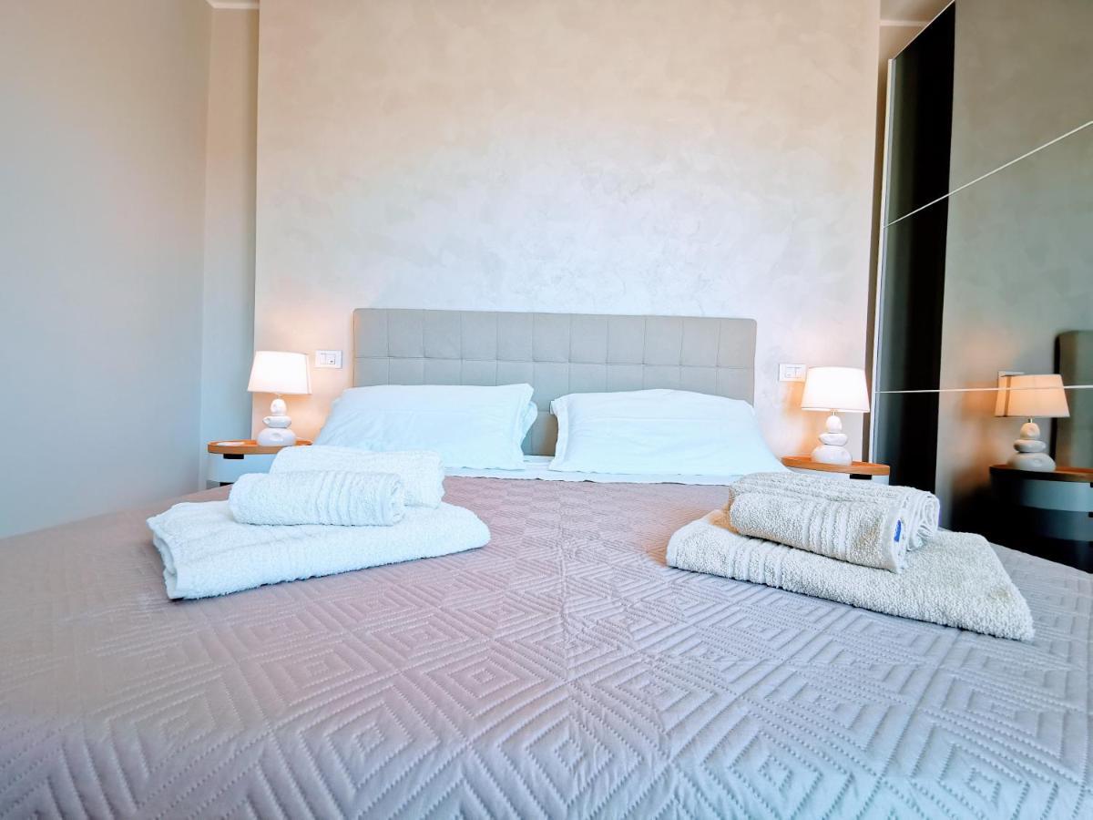 Attico Belvedere Centralissimo Vista Mare Apartment แตร์โมลิ ภายนอก รูปภาพ